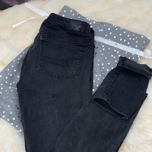 AMERICAN EAGLE  Black Wash Super Stretch Jegging